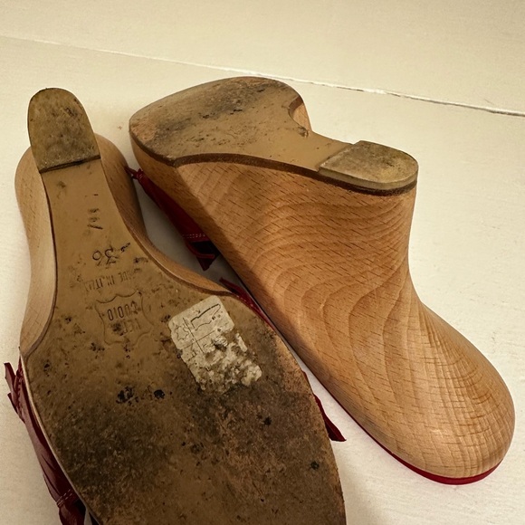 Bettye Muller Wedge Size 5.5 - Picture 3 of 4